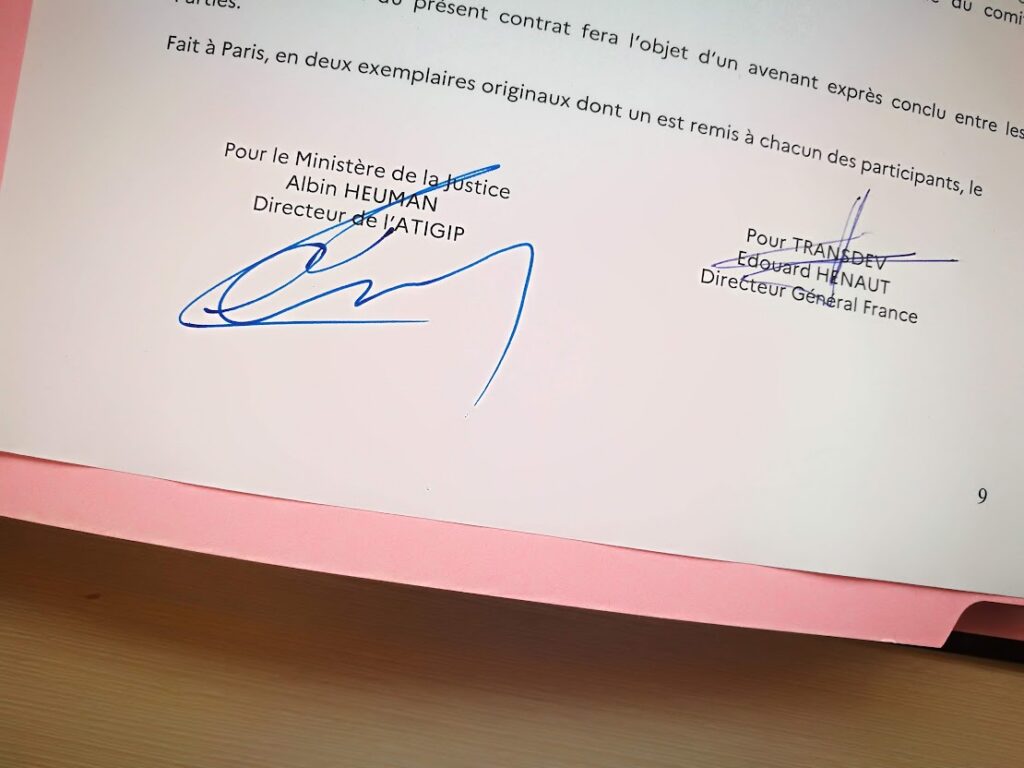 Signature d'une convention de partenariat national avec Transdev